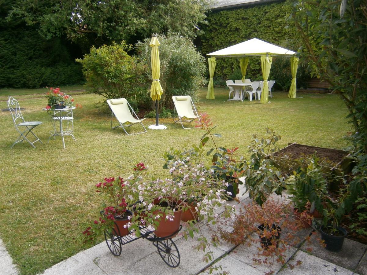 Aux Sources De L'Ancre Bed & Breakfast Miraumont Exterior photo